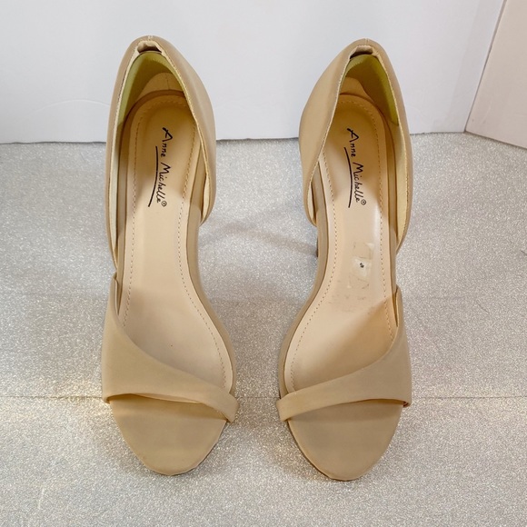 Cream 8.5 High heels - Picture 2 of 6